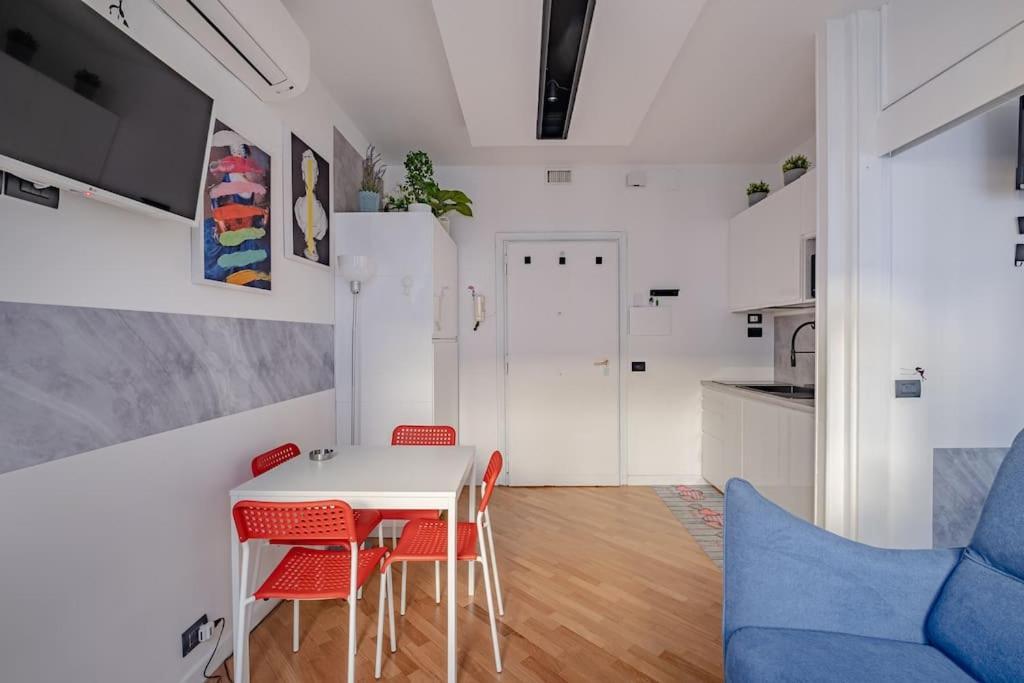 רומא Modern Apartment At San Giovanni מראה חיצוני תמונה